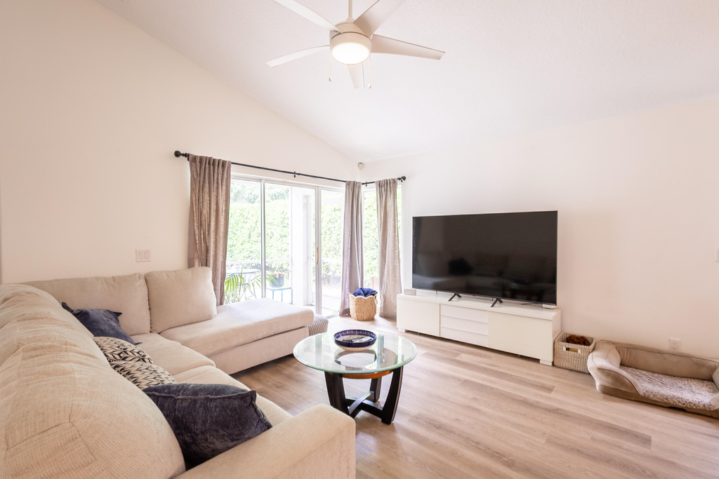 73 Admirals Court - Photo 4