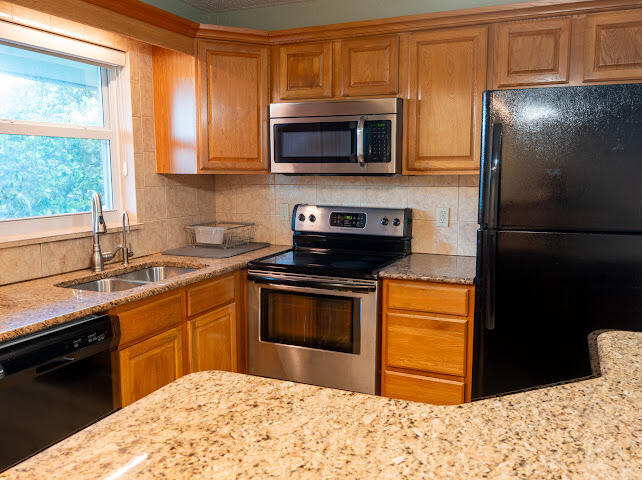 805 W Oakland Park Boulevard - Photo 9