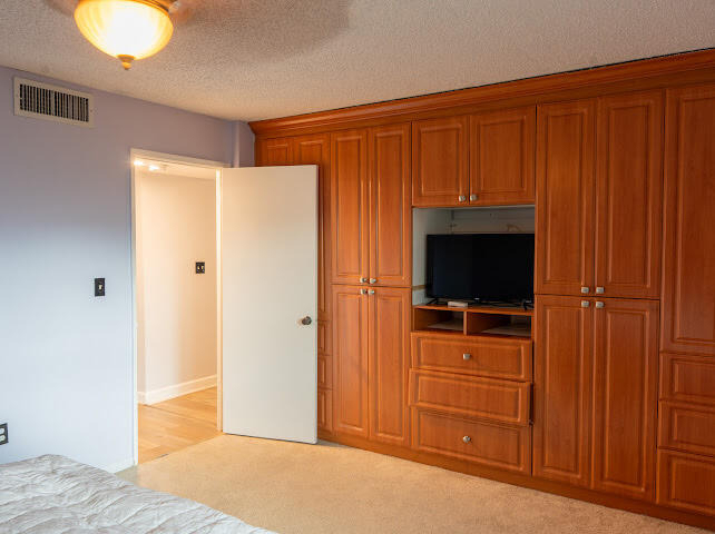 805 W Oakland Park Boulevard - Photo 18