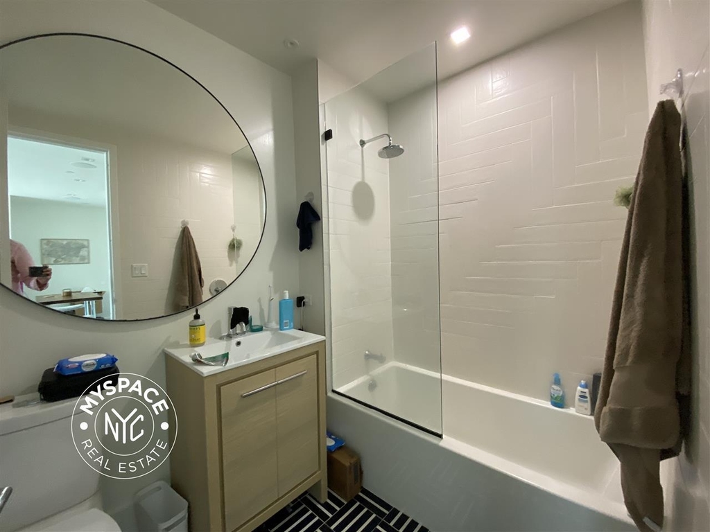 1068 Fulton Street - Photo 3