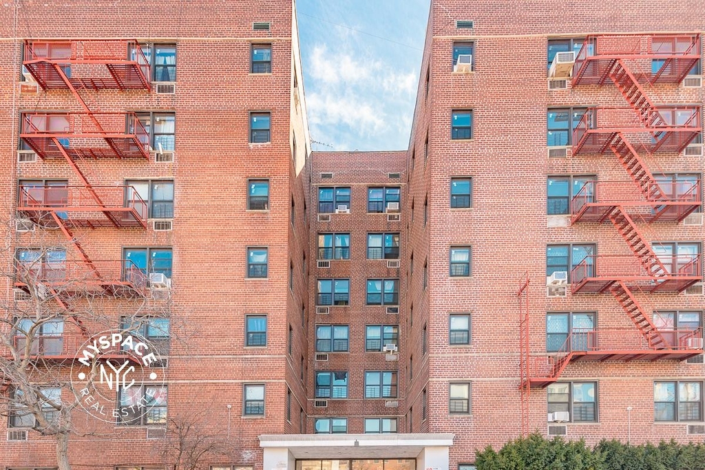 250 Clarkson Avenue - Photo 8