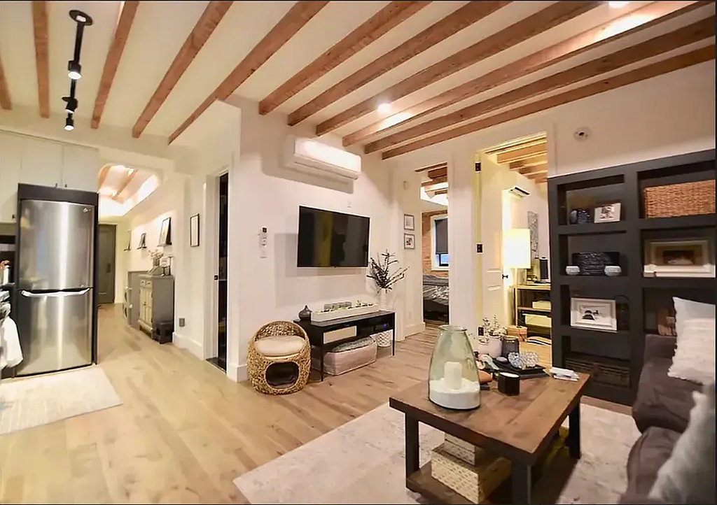152 West 49th Street - Photo 3