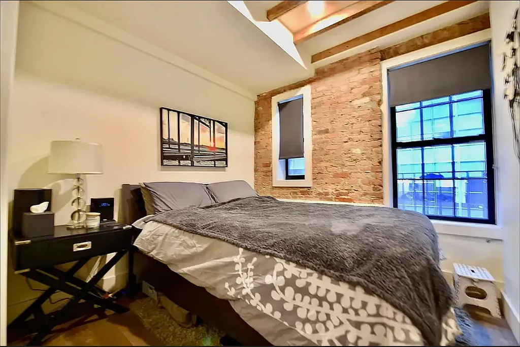 152 West 49th Street - Photo 2