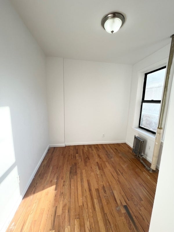 600 West 138th Street - Photo 5