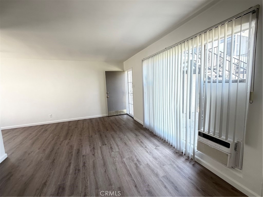 16 W Grand Avenue - Photo 1