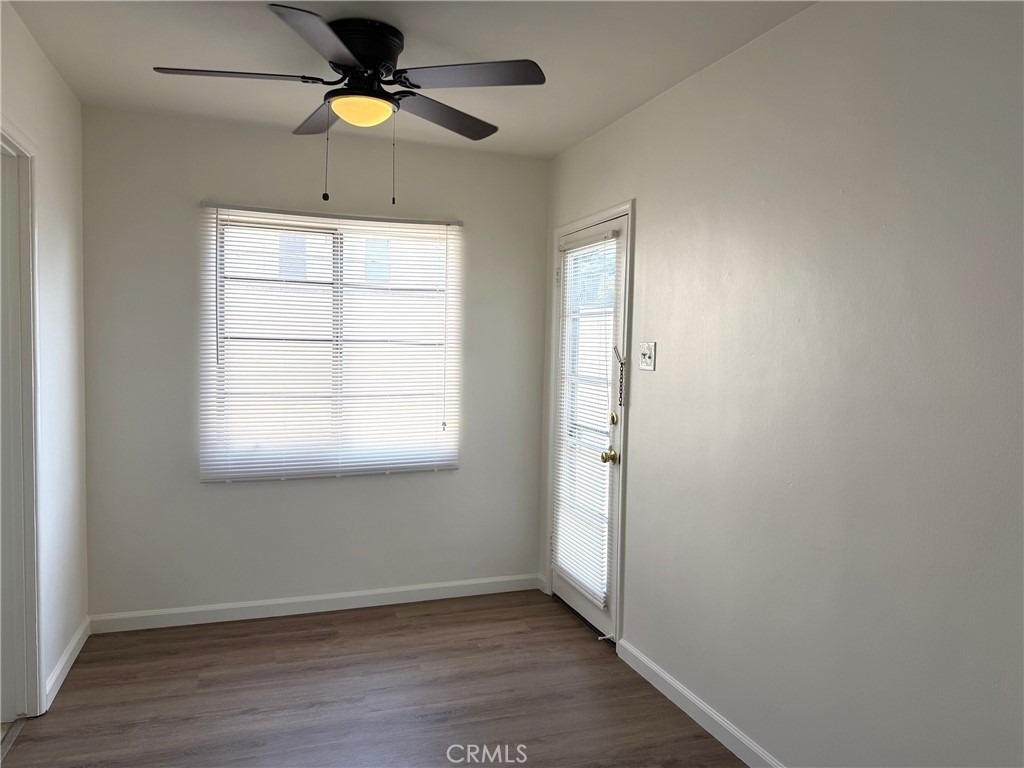 16 W Grand Avenue - Photo 3