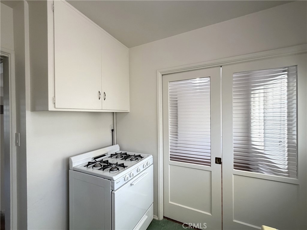 1120 N Monterey - Photo 7