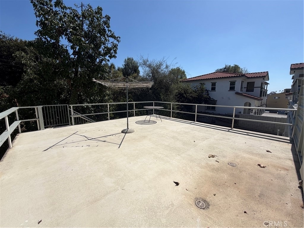 1120 N Monterey - Photo 14