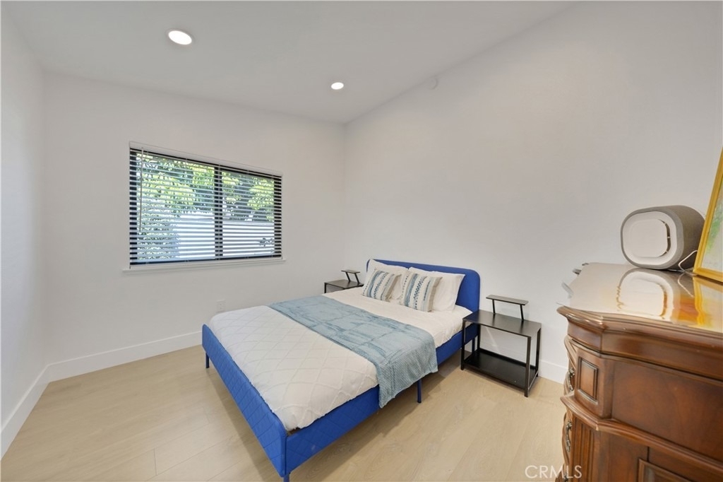 1107 N Short - Photo 14