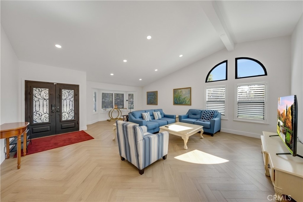 1107 N Short - Photo 1