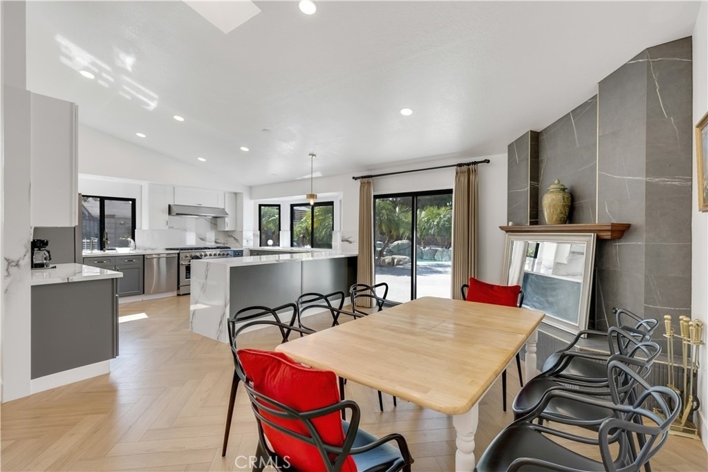 1107 N Short - Photo 7