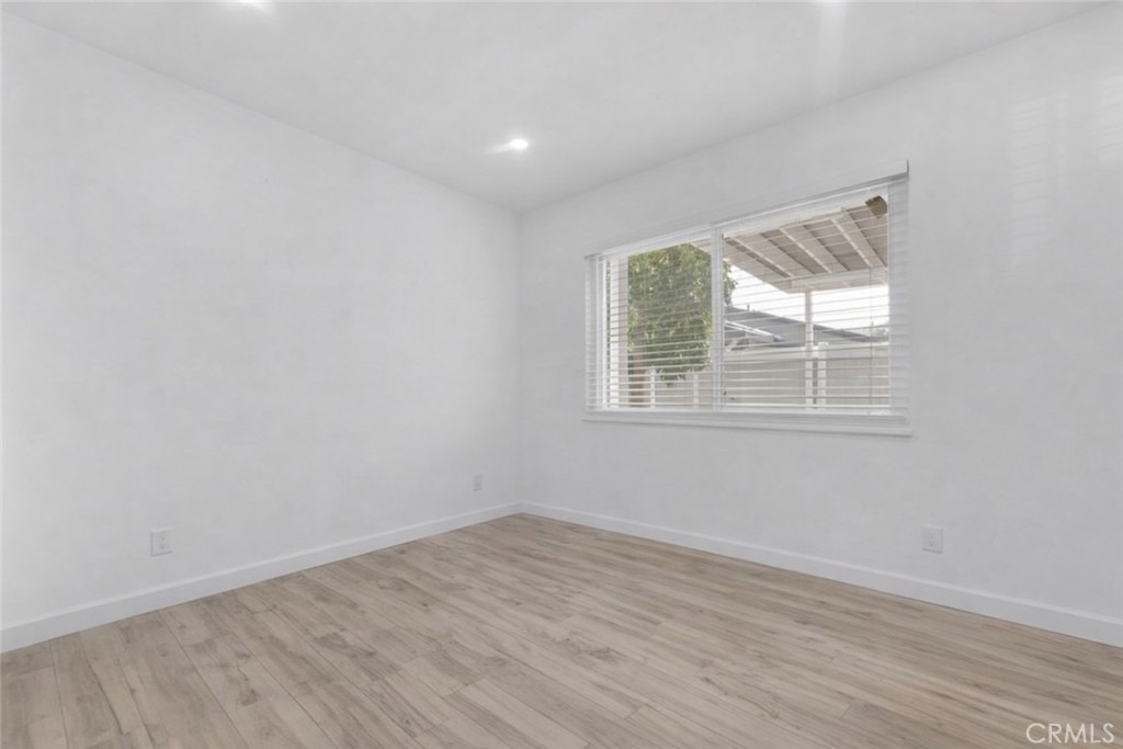 22736 Schoolcraft - Photo 24
