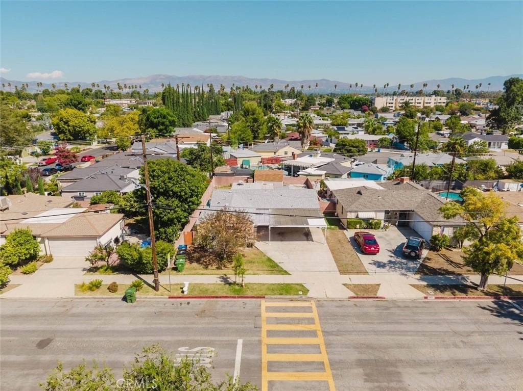 19427 Hart Street - Photo 30