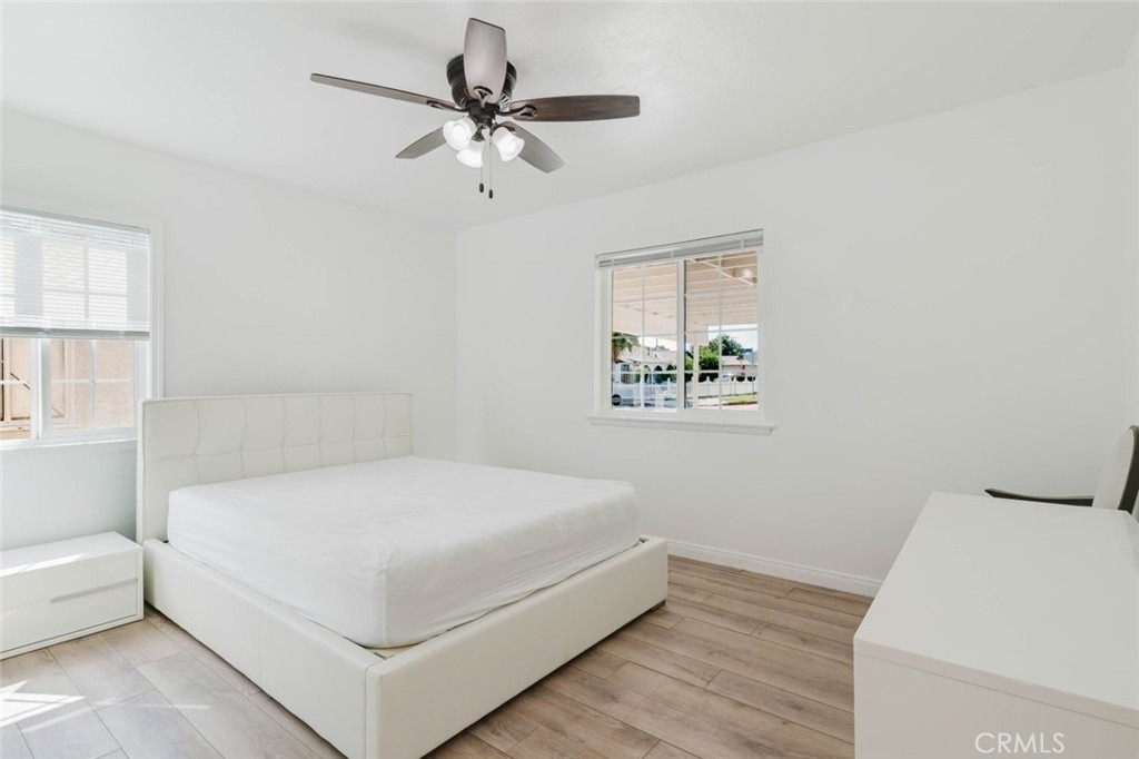 19427 Hart Street - Photo 22