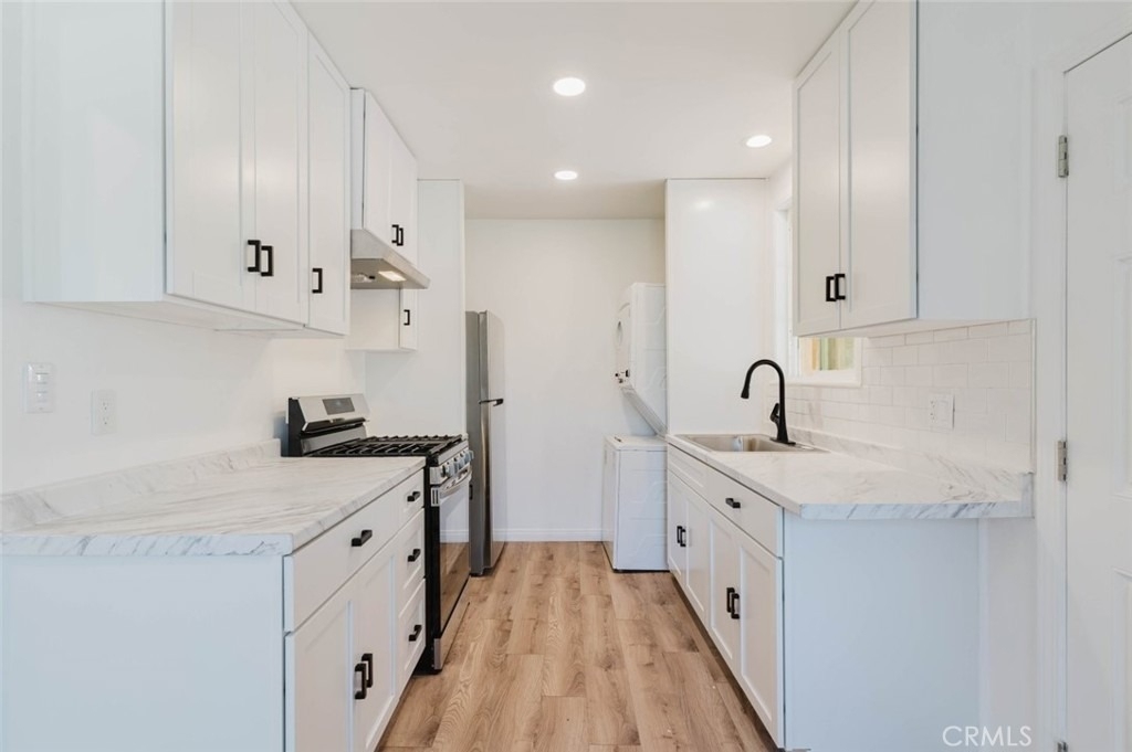 19427 Hart Street - Photo 11