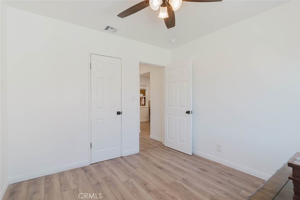 19427 Hart Street - Photo 16