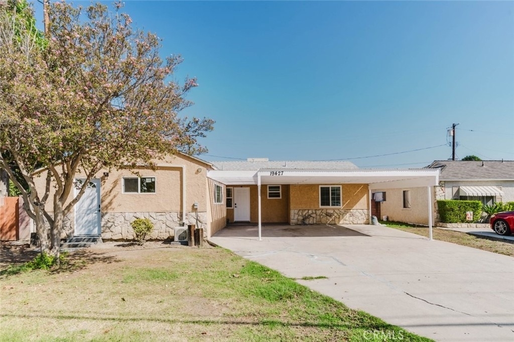 19427 Hart Street - Photo 1