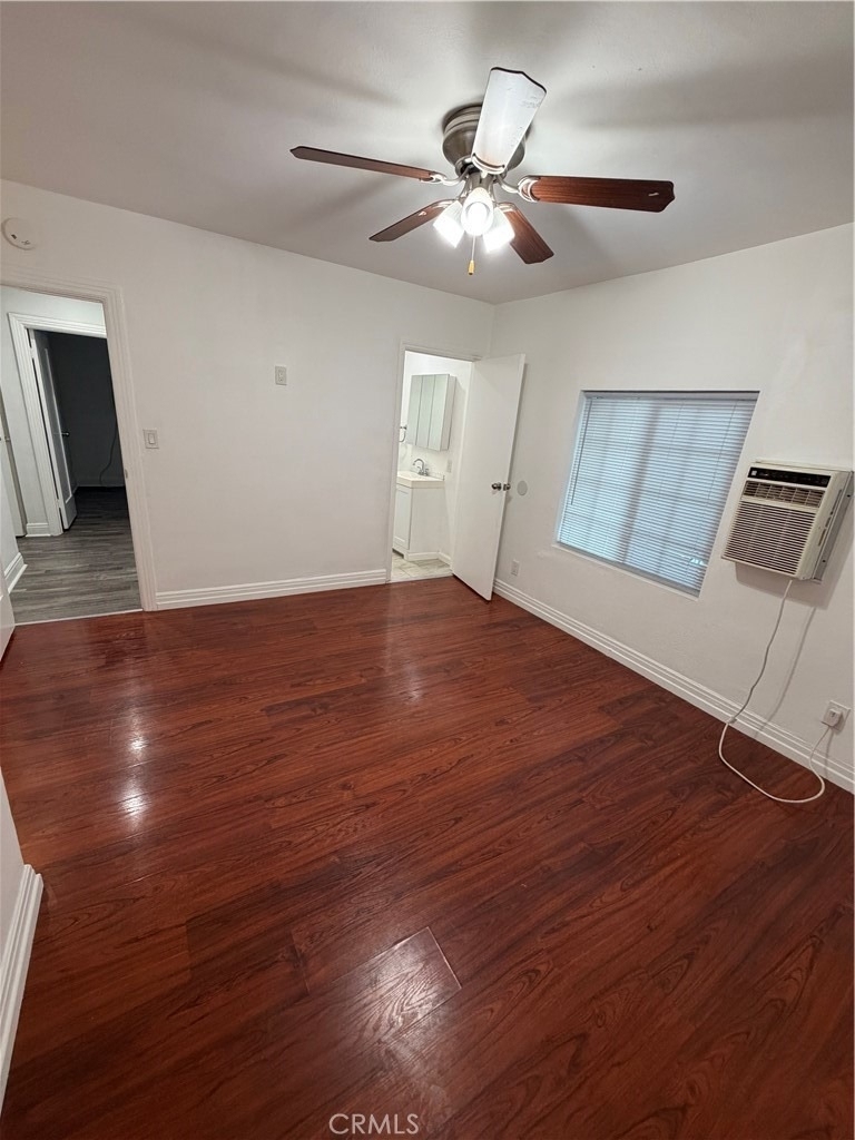 1802 E Glenoaks - Photo 2