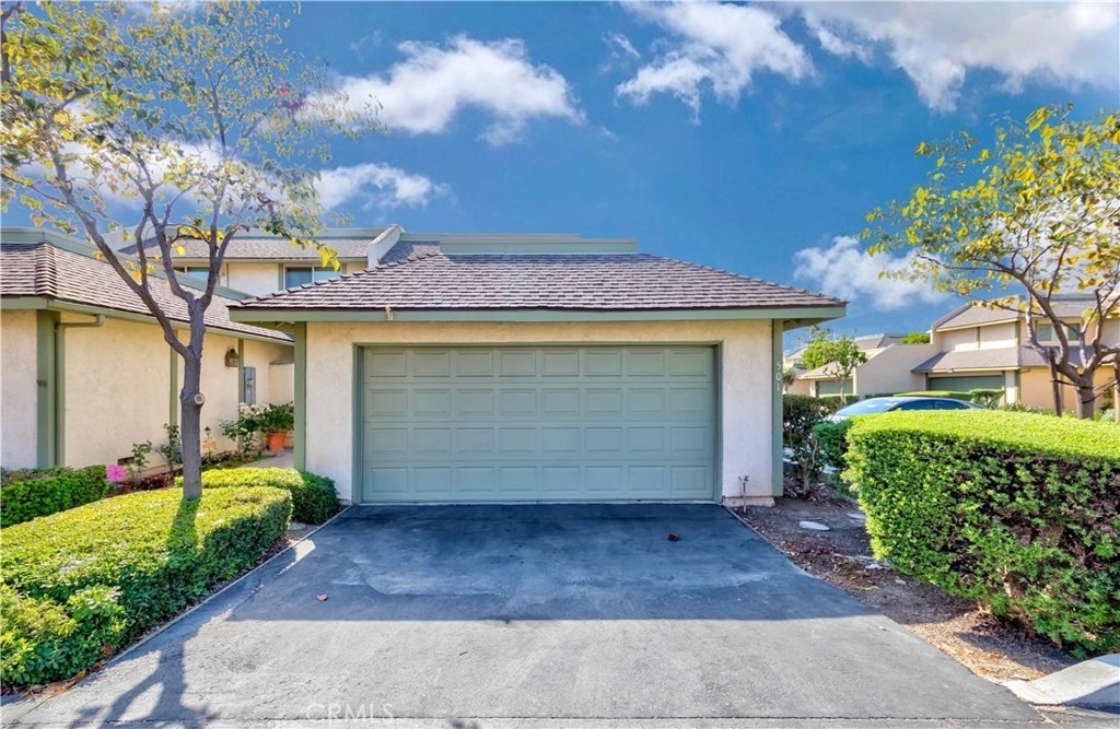 501 Pecan Way - Photo 2