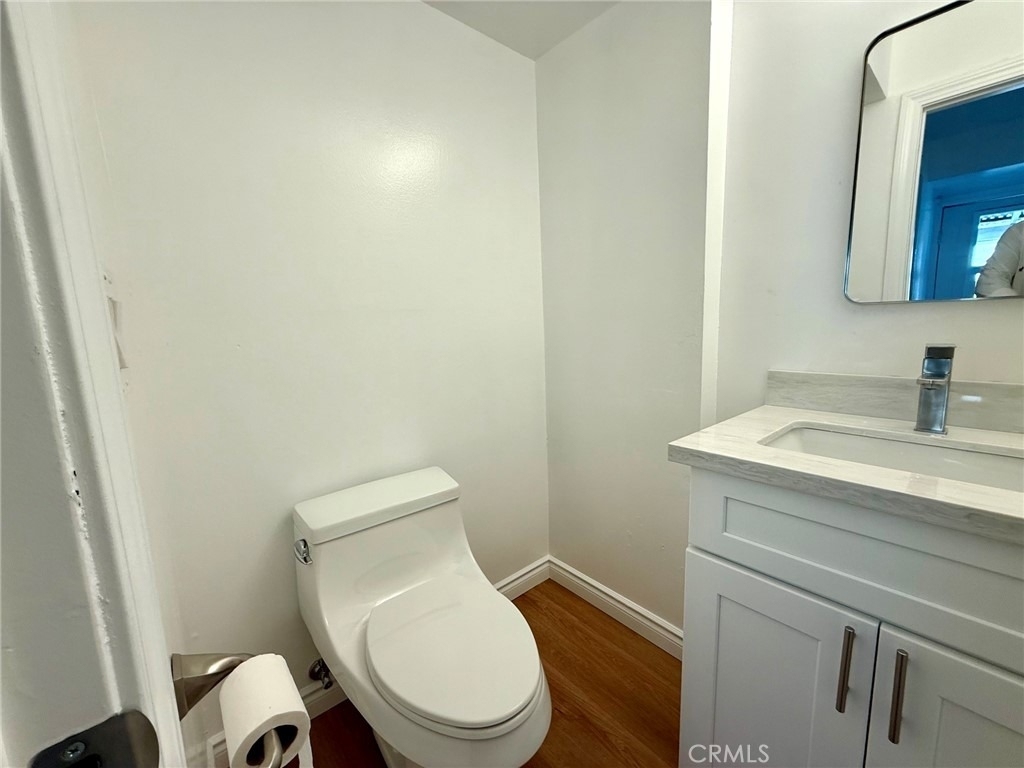 1803 W Greenleaf - Photo 4