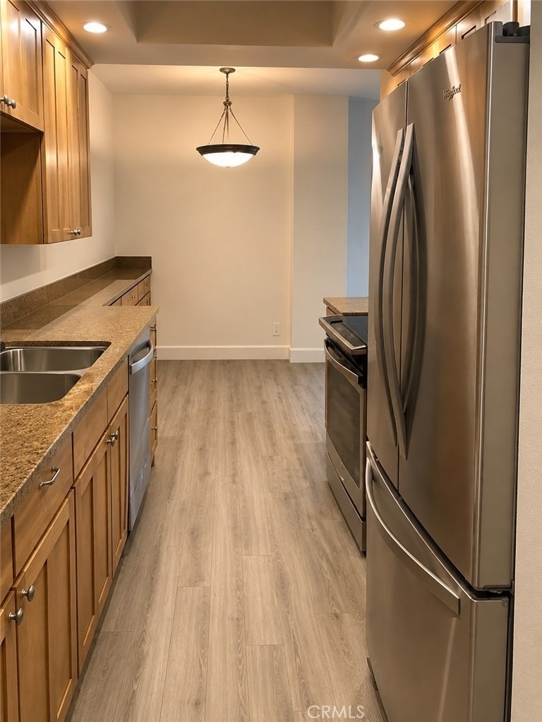 1131 Alta Loma Road - Photo 3