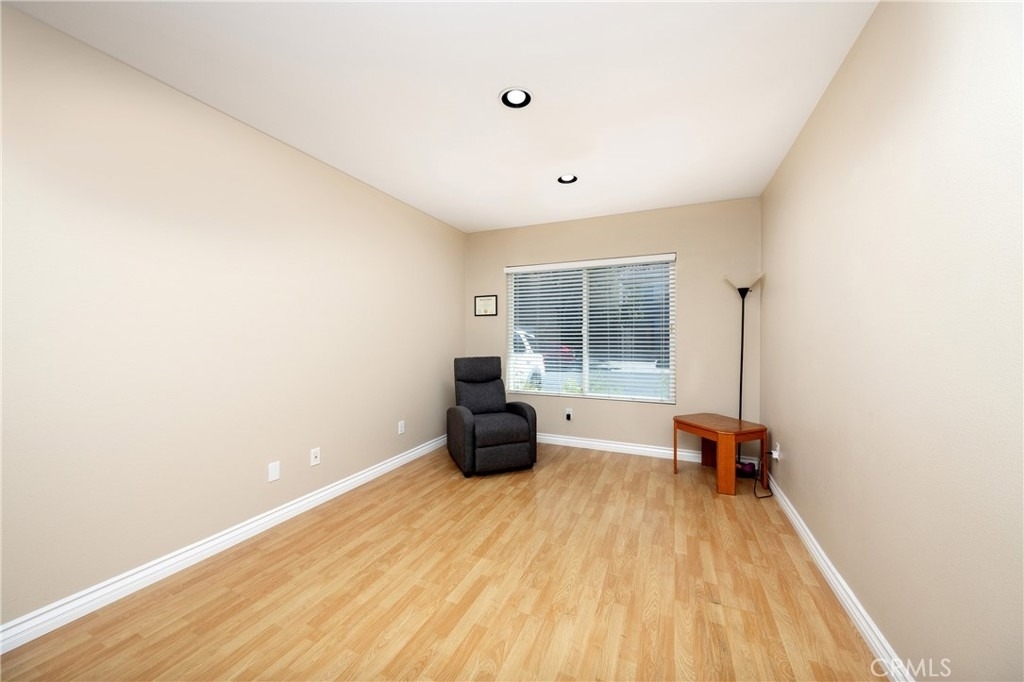 21 Foxcrest - Photo 36