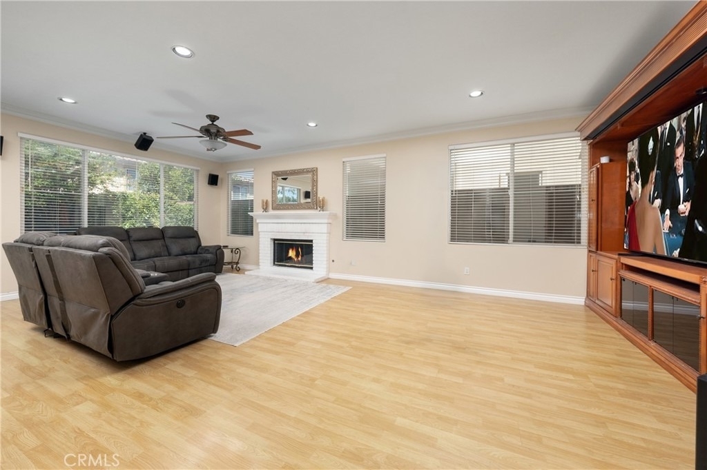 21 Foxcrest - Photo 40