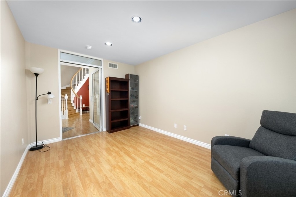 21 Foxcrest - Photo 37