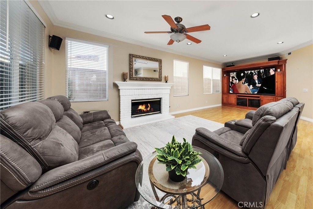 21 Foxcrest - Photo 3