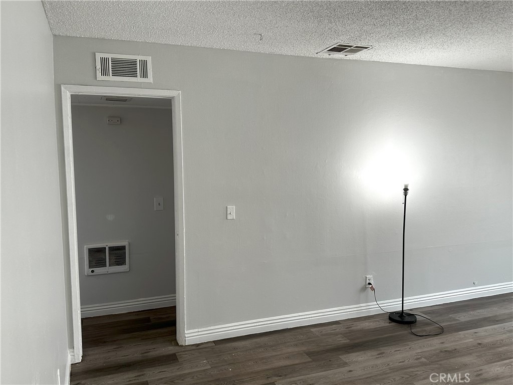 8616 N Loop Boulevard - Photo 4