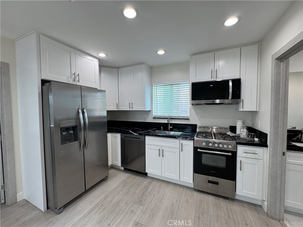 11022 Louise Avenue - Photo 1