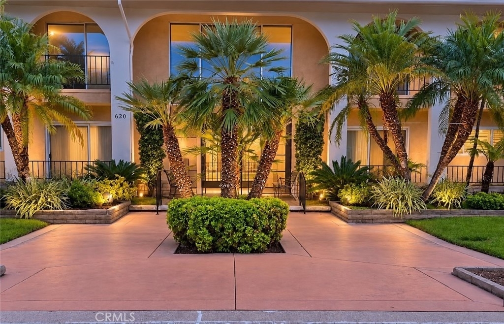 620 W Huntington - Photo 12