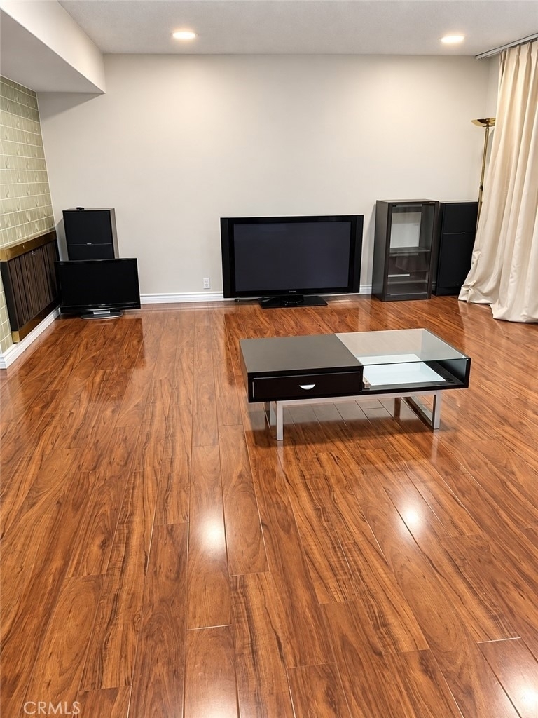 620 W Huntington - Photo 3