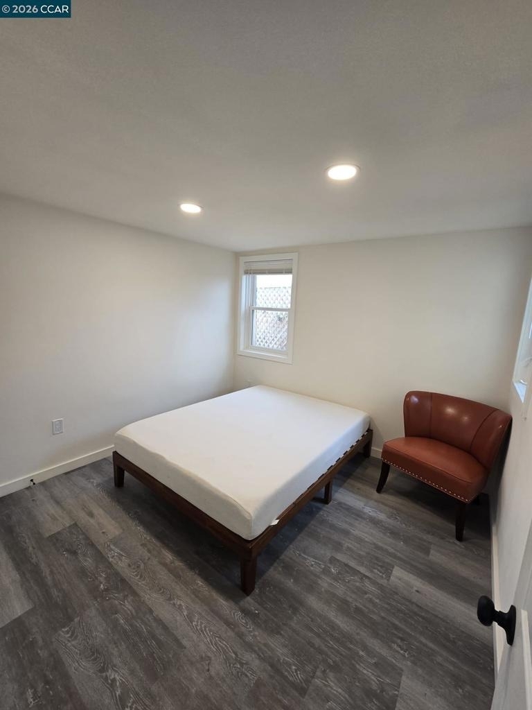 901 Pine St - Photo 6