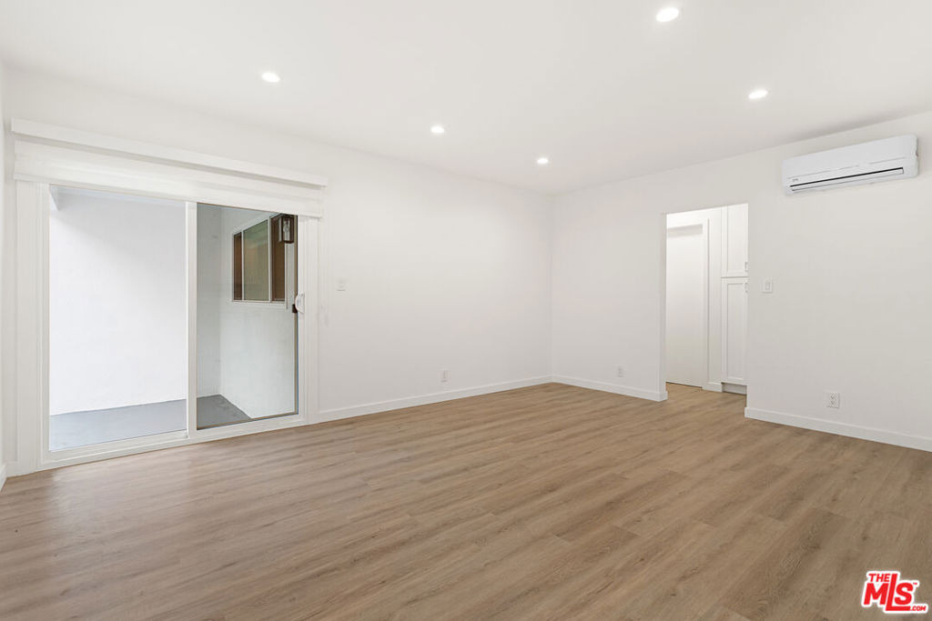 2908 W 141st Place - Photo 9