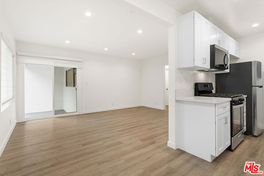 2908 W 141st Place - Photo 13