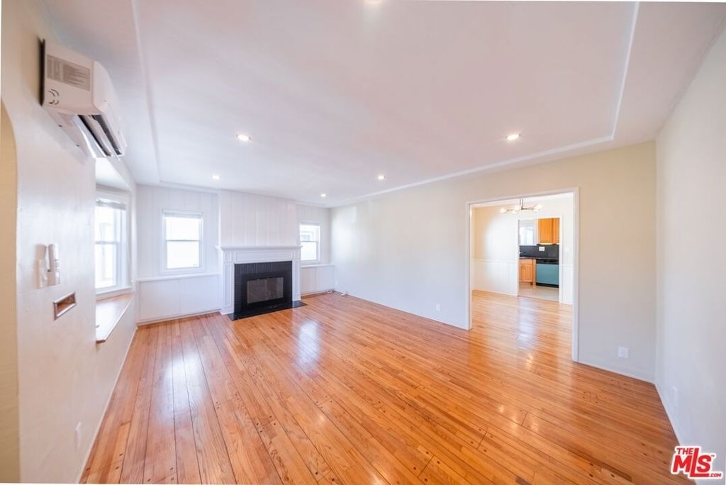 2551 S Bentley Avenue - Photo 2
