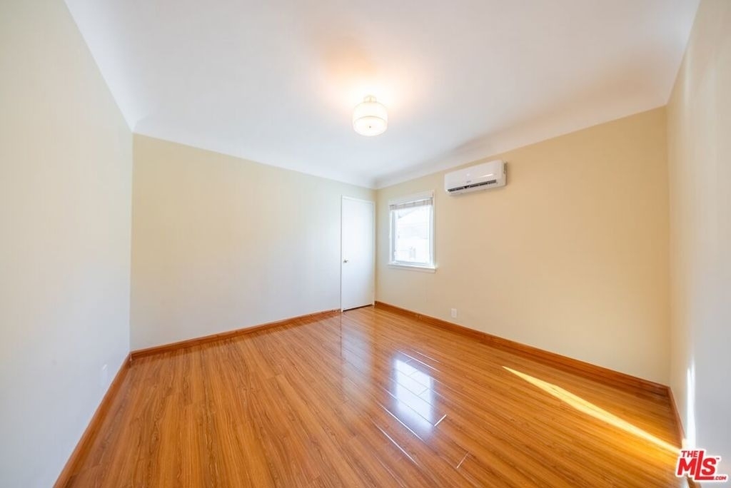 2551 S Bentley Avenue - Photo 7