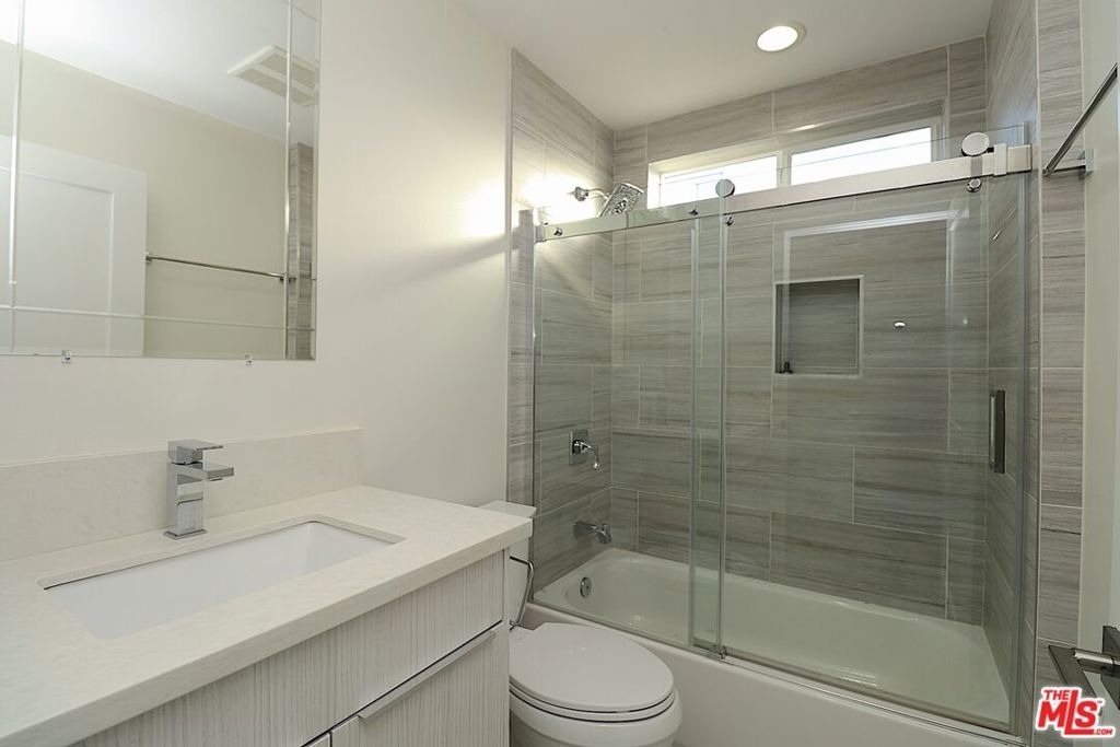 2121 S Burnside Avenue - Photo 18