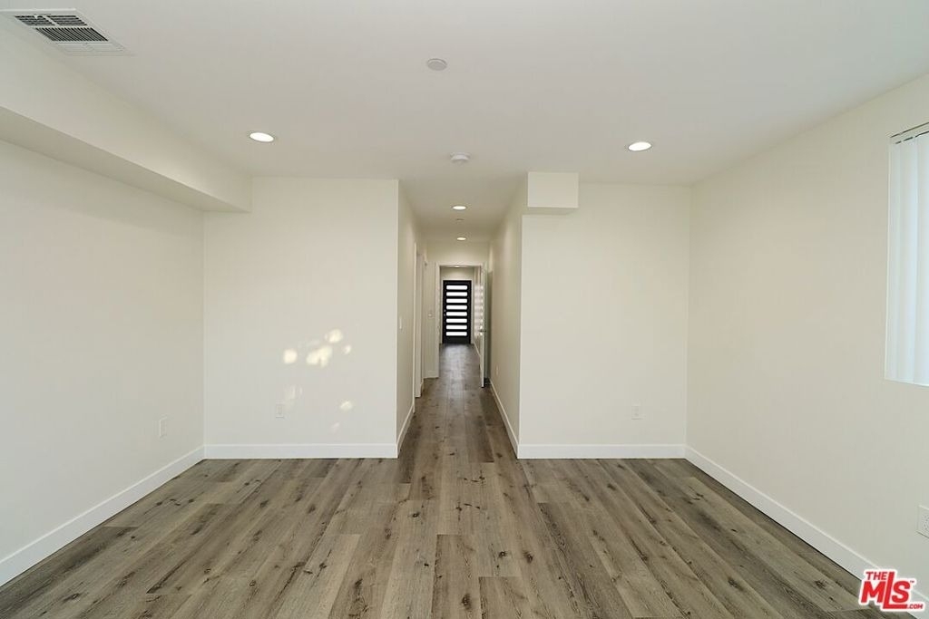 2121 S Burnside Avenue - Photo 24