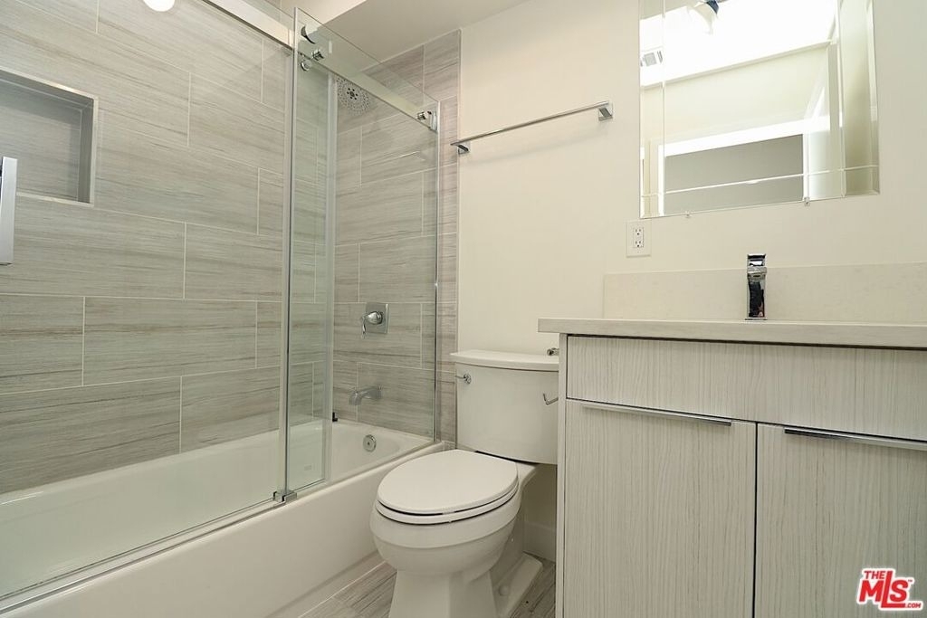 2121 S Burnside Avenue - Photo 22