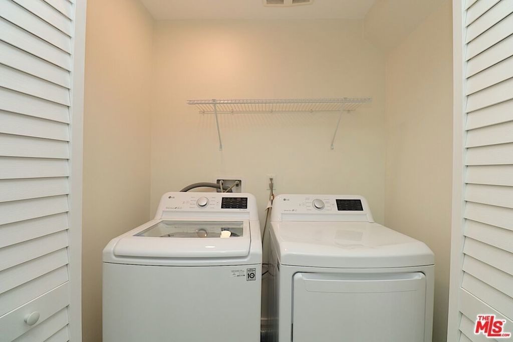 2121 S Burnside Avenue - Photo 14