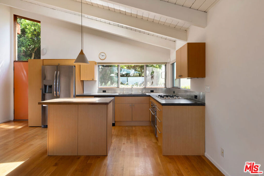 2021 Park Drive - Photo 12