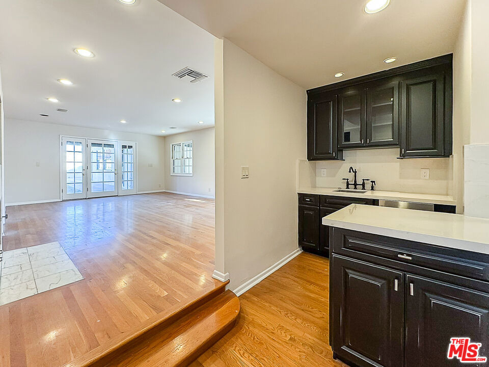 2445 22nd Street - Photo 6