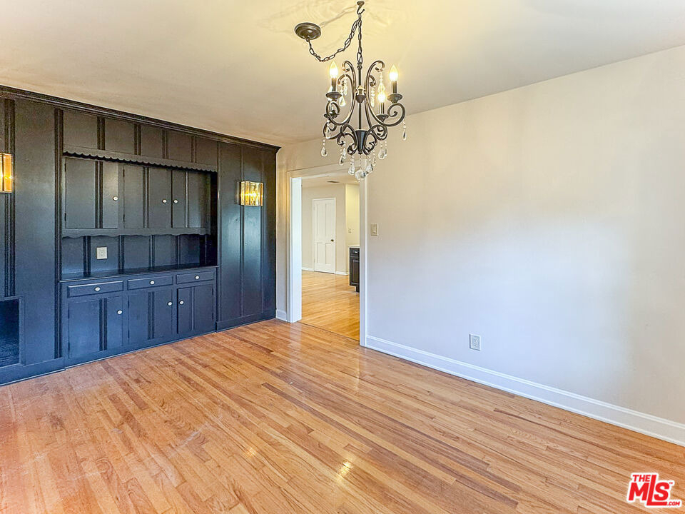 2445 22nd Street - Photo 8