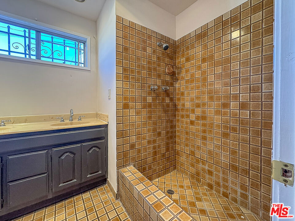 2445 22nd Street - Photo 52