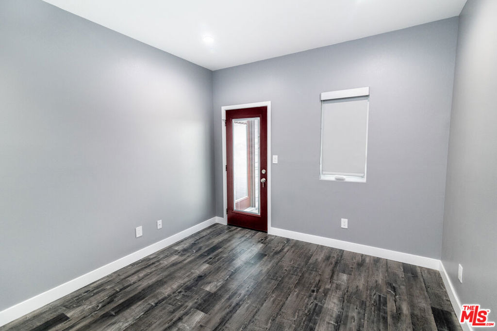 1623 S New Hampshire Avenue - Photo 8