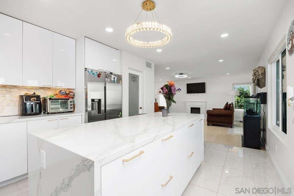 18353 Camberwell Ln - Photo 10