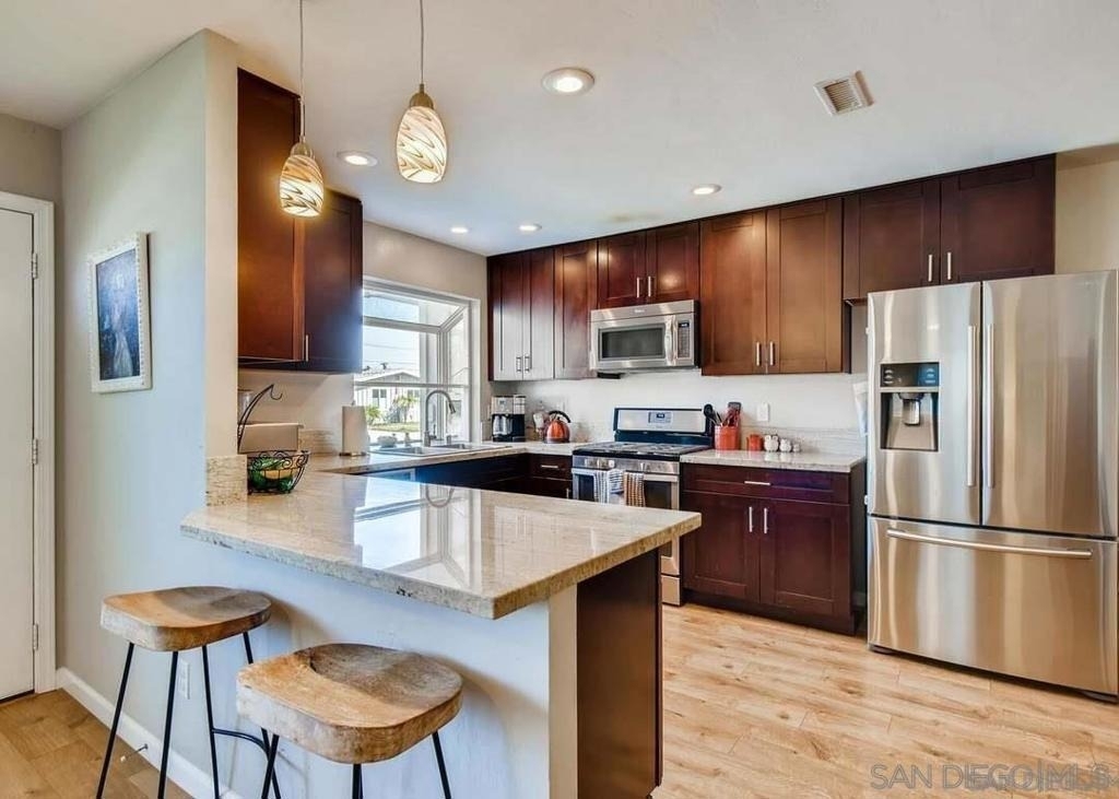 6325 Morlan - Photo 1