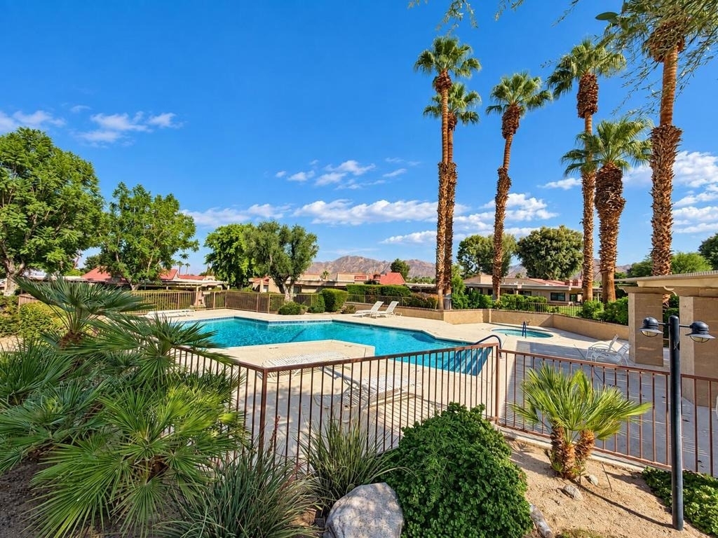 72477 Rolling Knoll Drive - Photo 38